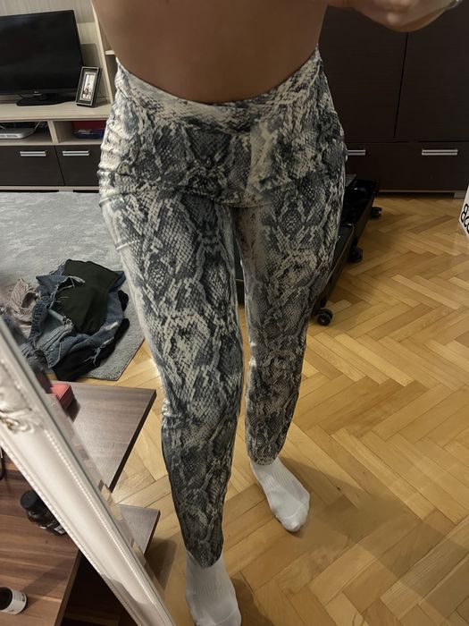 Pantaloni stofa Snake Print Zara
