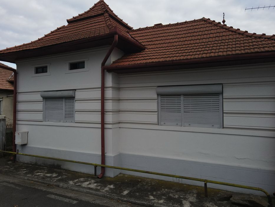 Vand casa in jibou, str Trandafirilor, suprafata totala de 907mp
