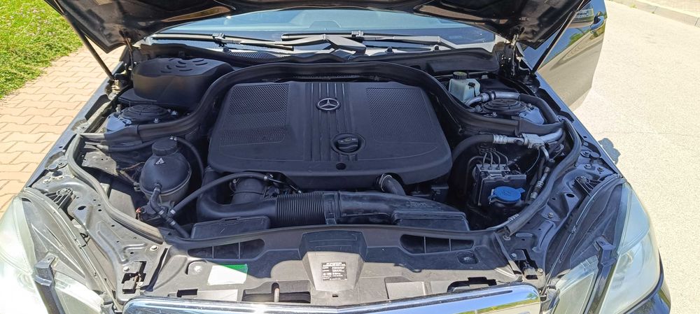 Продава Мерцедес Е200CDI 2010г. 136кс. Кожа, Навигация