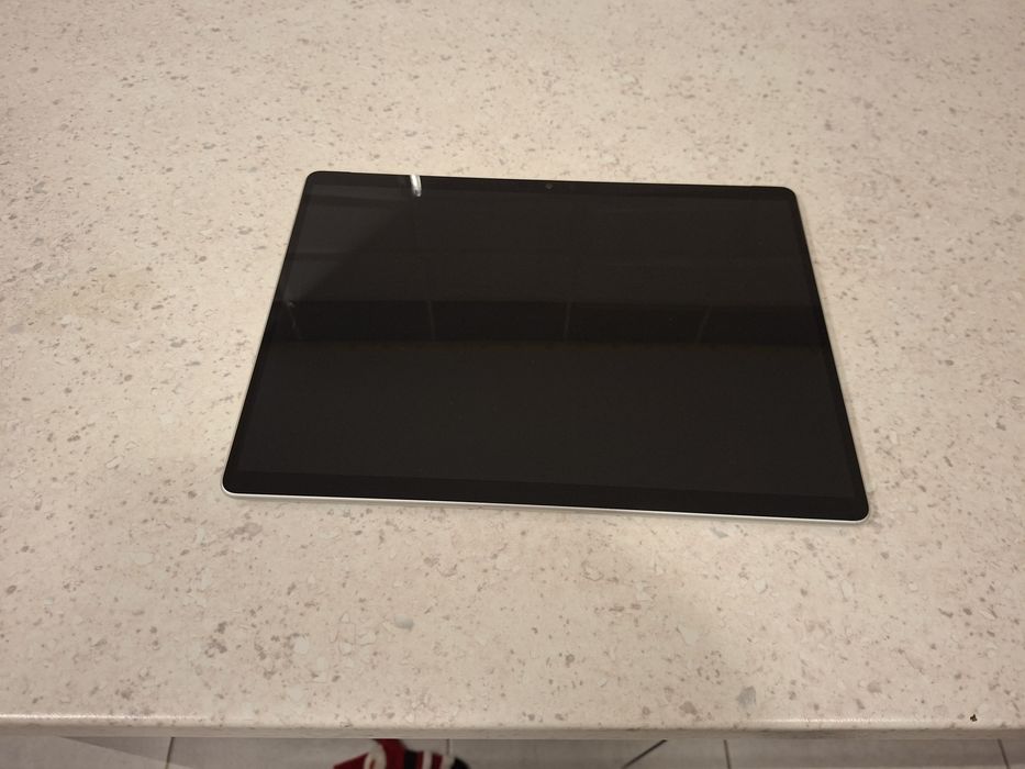 Tableta Microsoft Surface pro 8 i7 11th