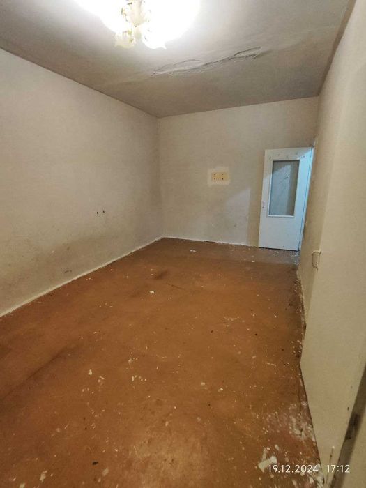 Продам 1/4/4 Авиасозлар 1, БЕЗ РЕМОНТ Кадышева