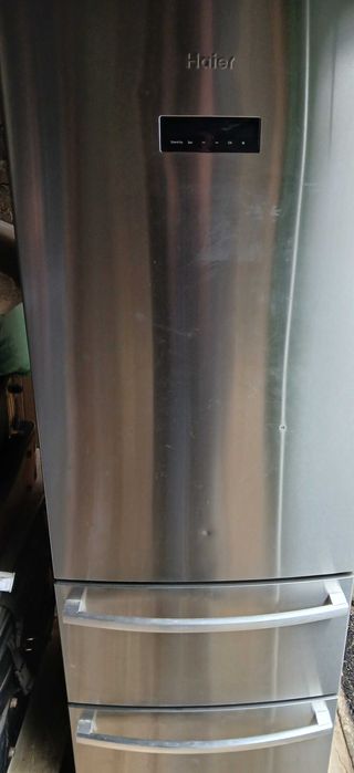 Хладилник с фризер