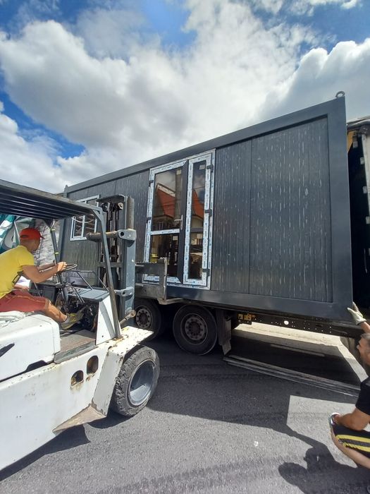 Vând containere standard