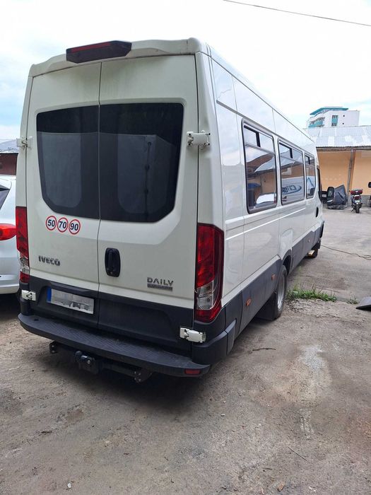 Iveco Daily Bus 50C18H (1.250 km - NOU) – Predare Leasing UniCredit