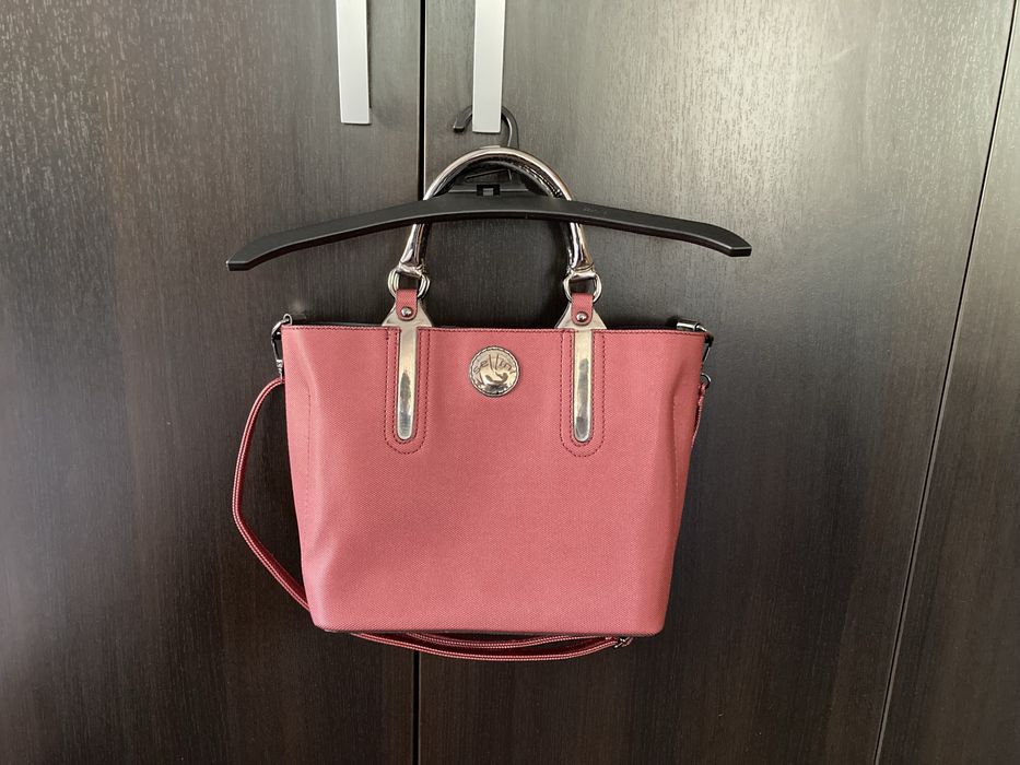 Лот дамски чанти от 10 до 70 лв.