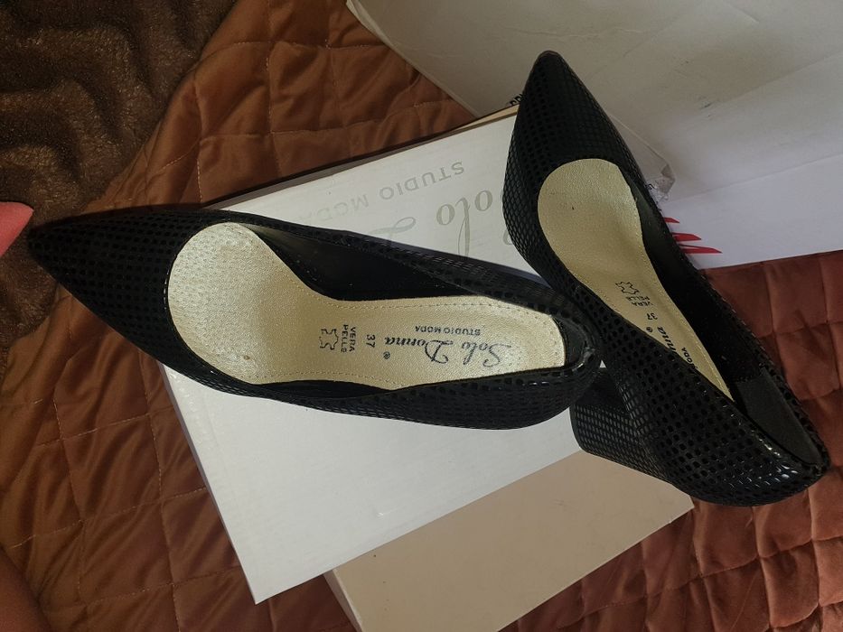 Pantofi piele negri 37