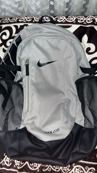 Продам вещи Nike. Мяч, сумка и сороконожки