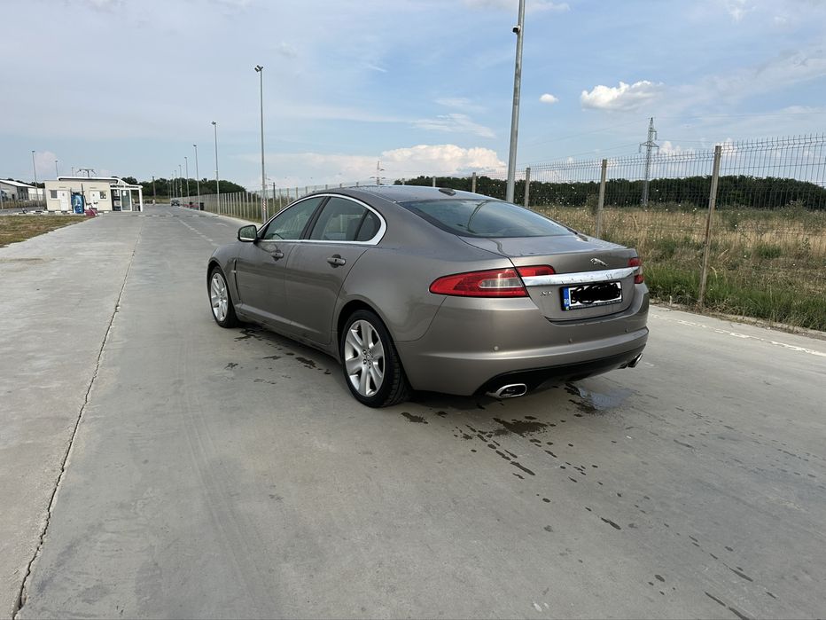 Jaguar XF Premium Luxury 2.7 V6 Bi-Turbo | 180.000 km | Scaune ventilate | Volan încălzit | Automat