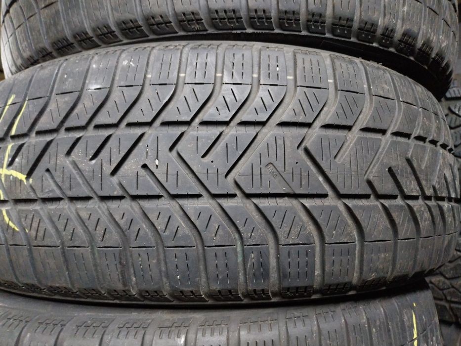 Anvelope second iarna 195 55 R17 Pirelli