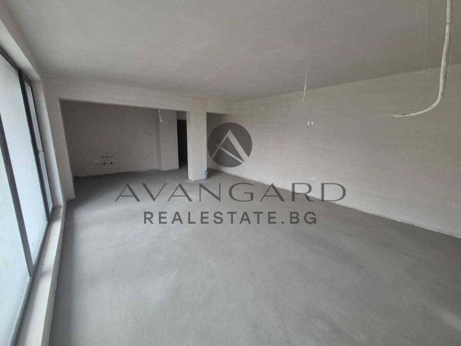 оф.22448 Тристаен с АКТ 16 Стария Град