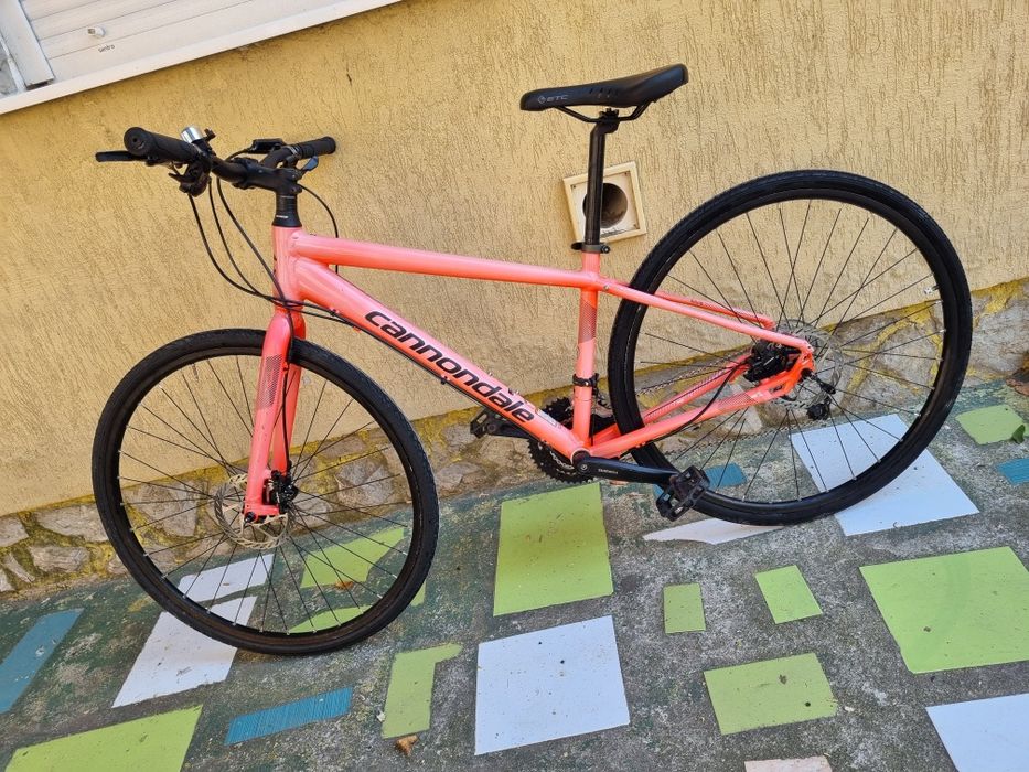 Vând bicicletă cu roți de 27 cadru de aluminiu