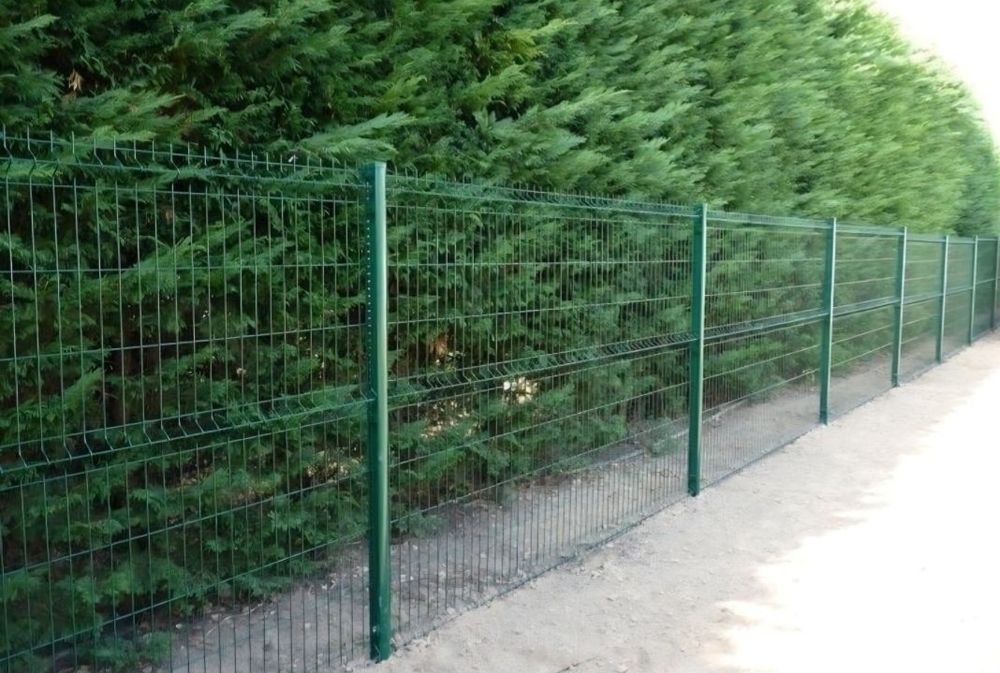 Vând garduri si porti din plasa bordurata