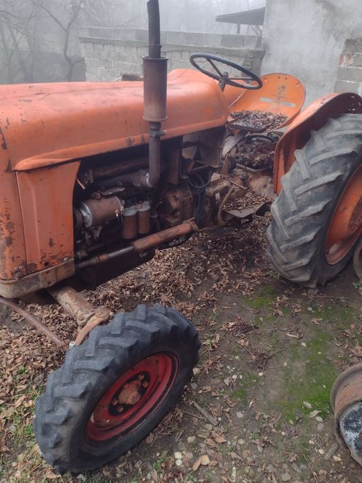 Piese tractor fiat 411