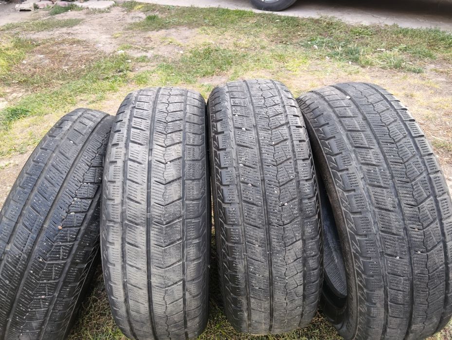 Продам резину 205/60R16