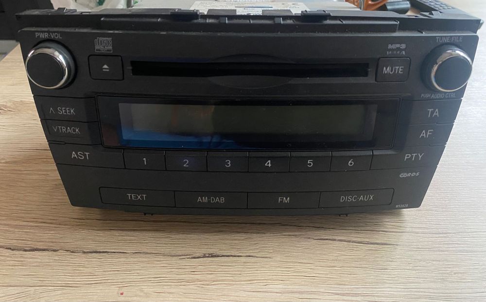 CD player за Тойота Авенсис Т27