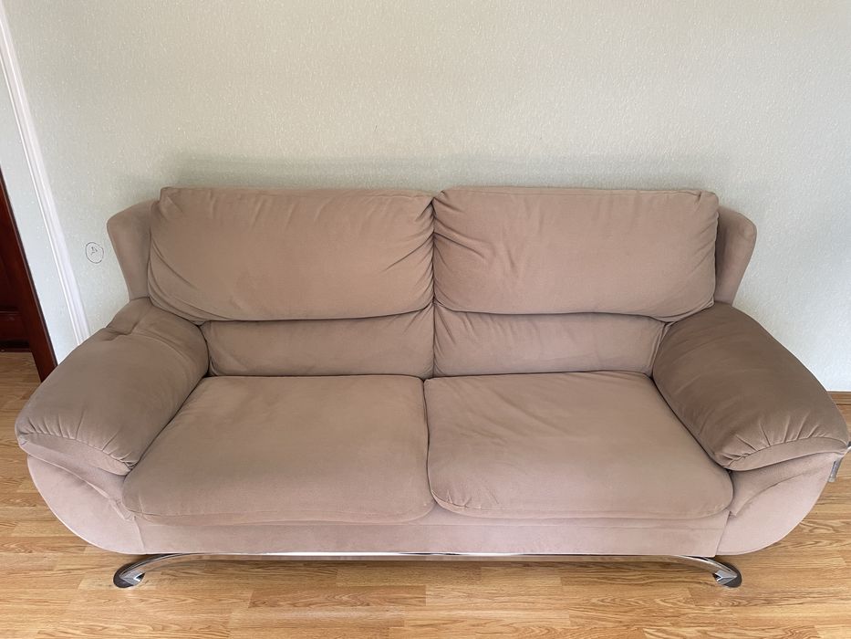Диван тройка.
