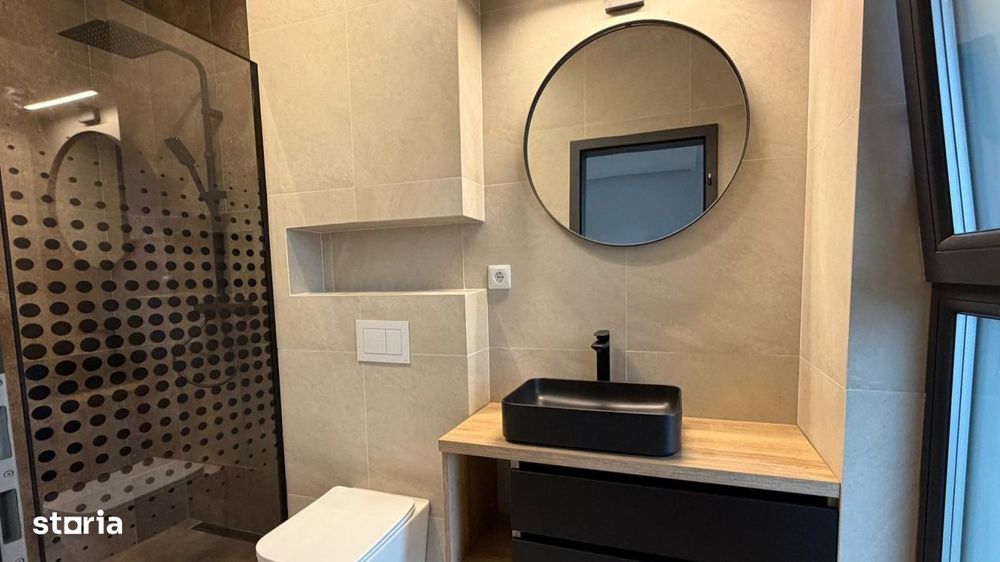 Apartament 4 camere 115mp si curte 200mp Calea Cisnadiei
