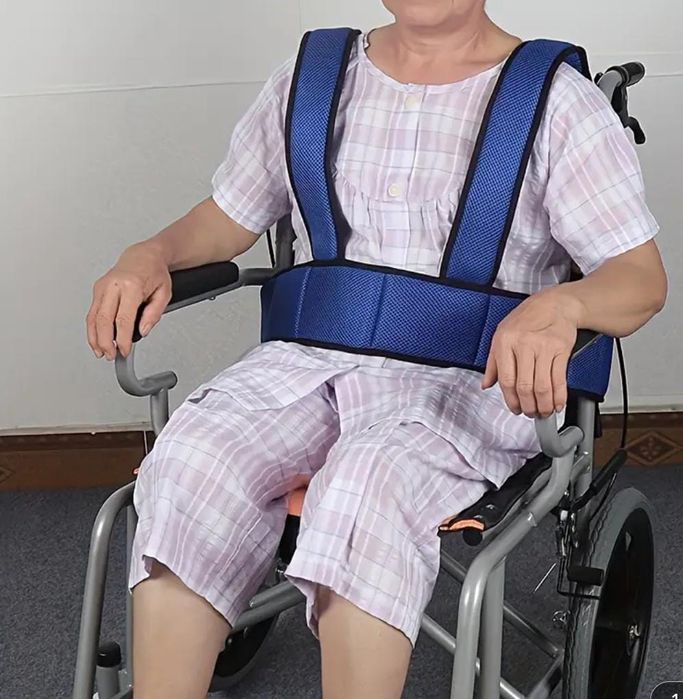 Ремень безопасности для инвалидной коляски.