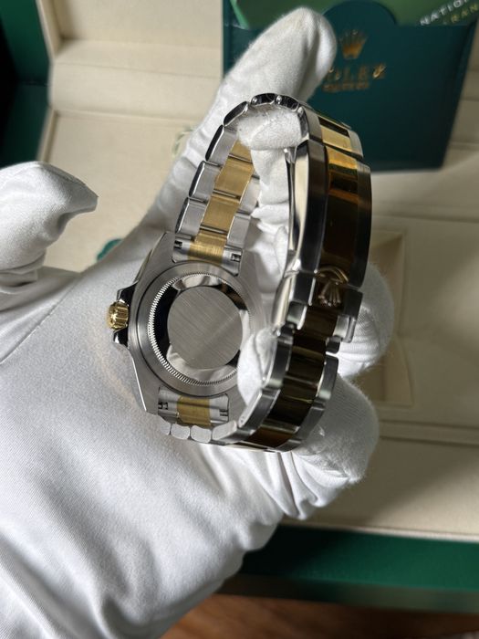 Часовник Rolex Submariner Bluesy