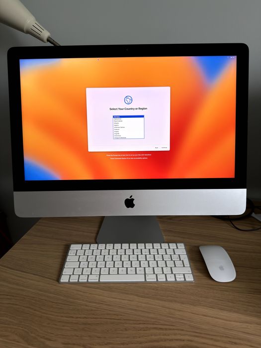 Apple iMac 21.5" Retina 4K (2017) – Stare foarte bună