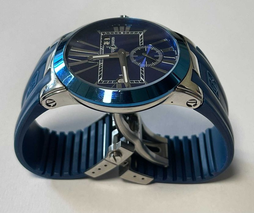 Механичен часовник Ulysse Nardin Dual Time