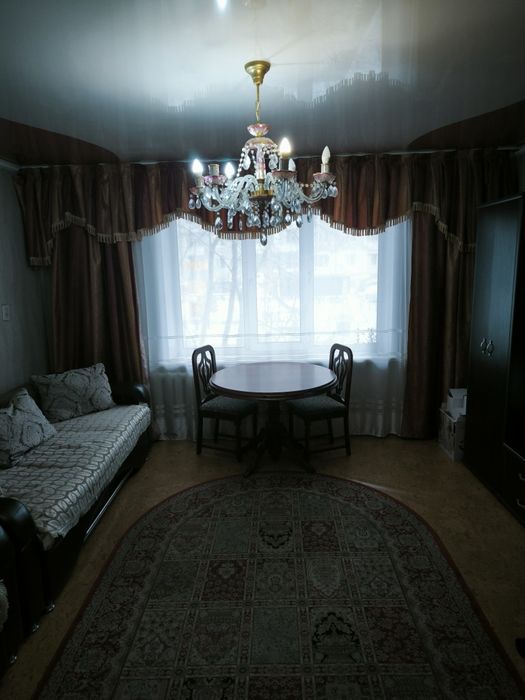 Продам 3 комн КВ на 1000 мелочей