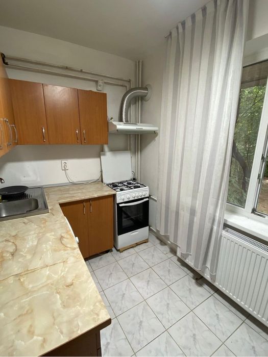 Garsoniera de închiriat Gorjului