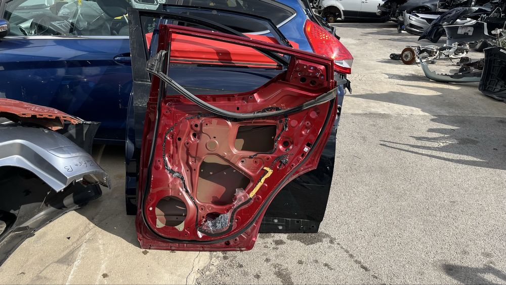 Врата Toyota CHR задна дясна 2018