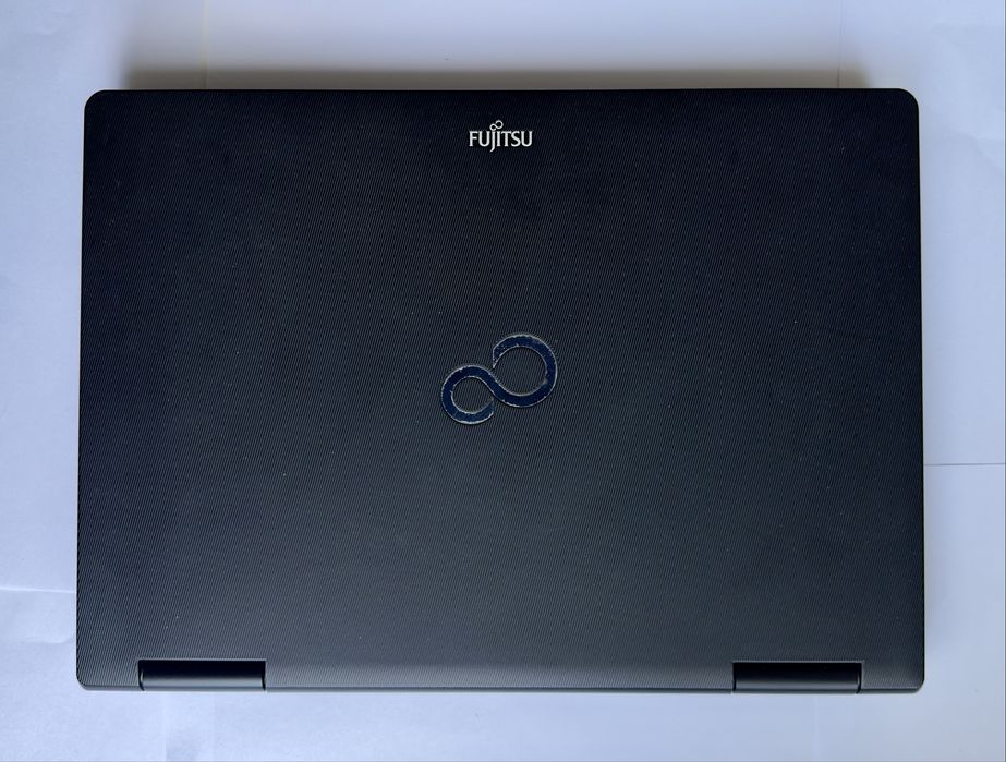 Fujitsu LIFEBOOK S751 / Core i5 / 8GB RAM / 500GB HDD