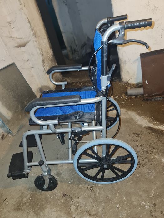 Vind carucior cu rotile