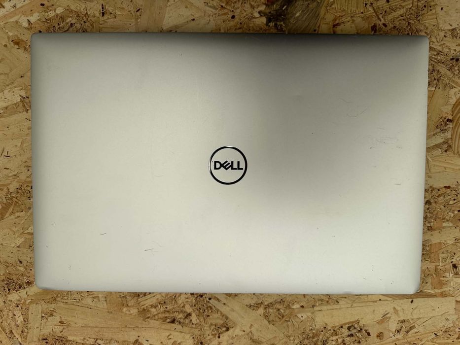 Leptop Dell XPS 15