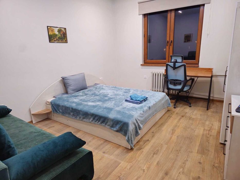 Нощувки - 4BR Central Retreat