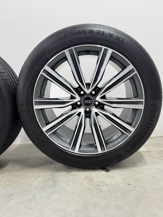Jante Audi Q8 SQ8 R21 Originale Continental de vara 44/2024 99%