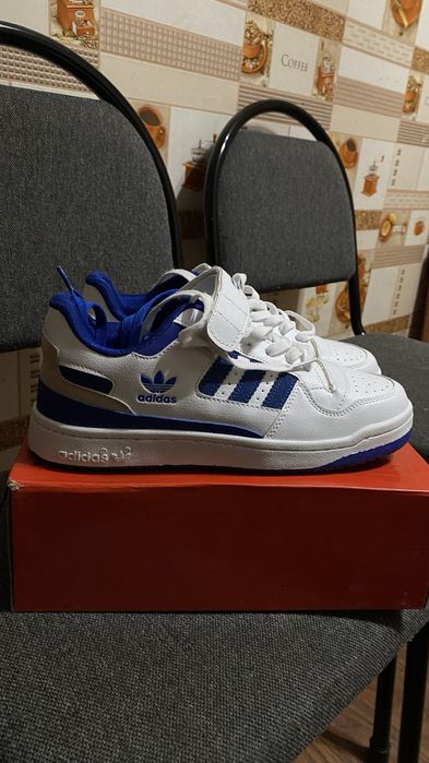 Продается новые кроссовки