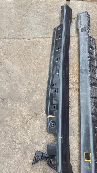 Мерседес 210 порог