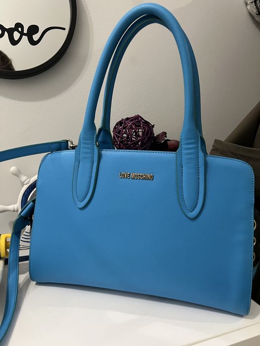 Дамска чанта в синьо Love Moschino