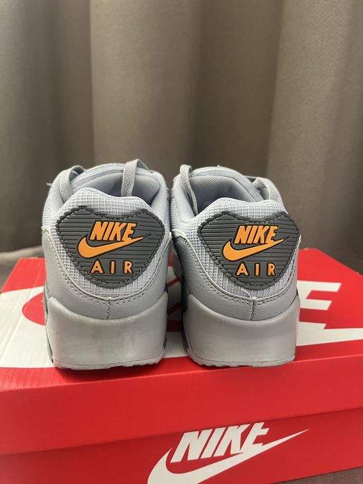 Маратонки NIKE AIR MAX 90 J22 - 38.5