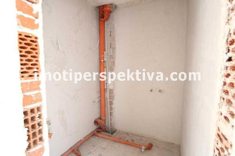 Продава се Тристаен апартамент в Пловдив, Кючук Париж - 124 кв.м за 984 €/кв.м - Снимка #6