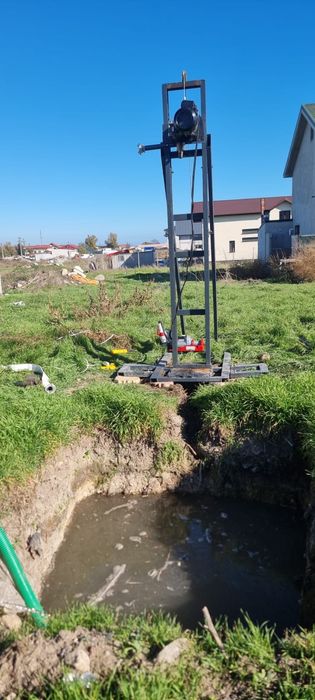 Vand urgent utilaj pentru foraj puturi ( fantani )