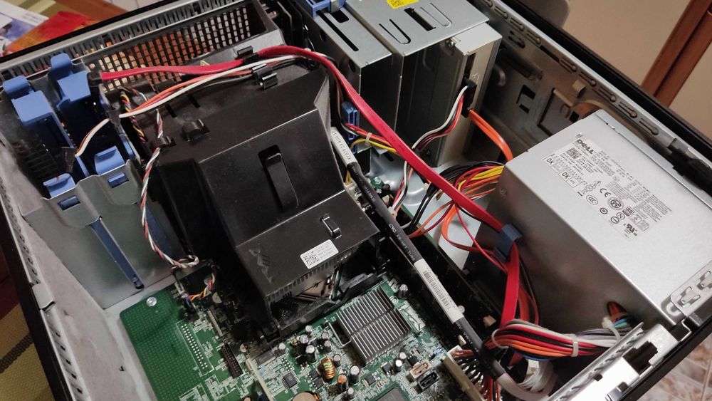 3 компютъра без харддискове - за части