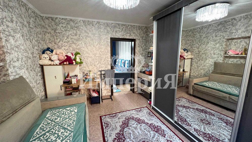 Продам  4 ком  уютный Людмила Империя