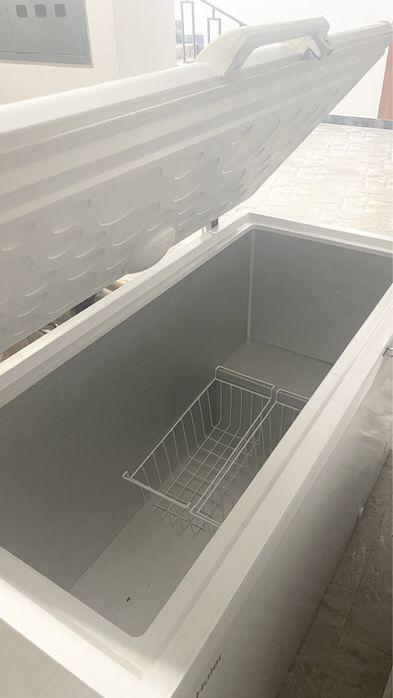 Морозильник ползовались 1 мес как новый работает отл