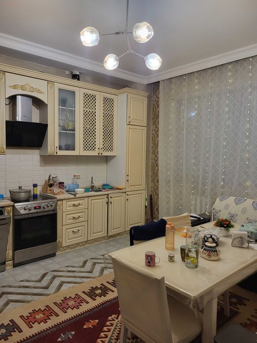 Продам ковер бу  в хорошем состоянии