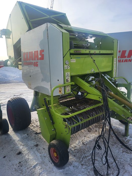 Рулонный пресс-подборщик Claas rollant 46