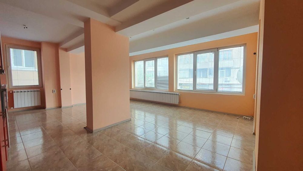 Продава се Тристаен апартамент в Русе, Център - 123 кв.м за 1301 €/кв.м - Снимка #5