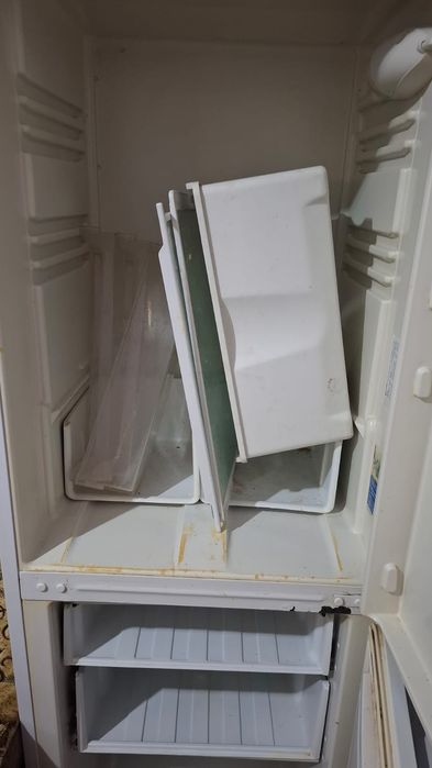 Продам холодильник