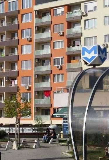 Двустаен апартамент под наем в кв. Младост 1А