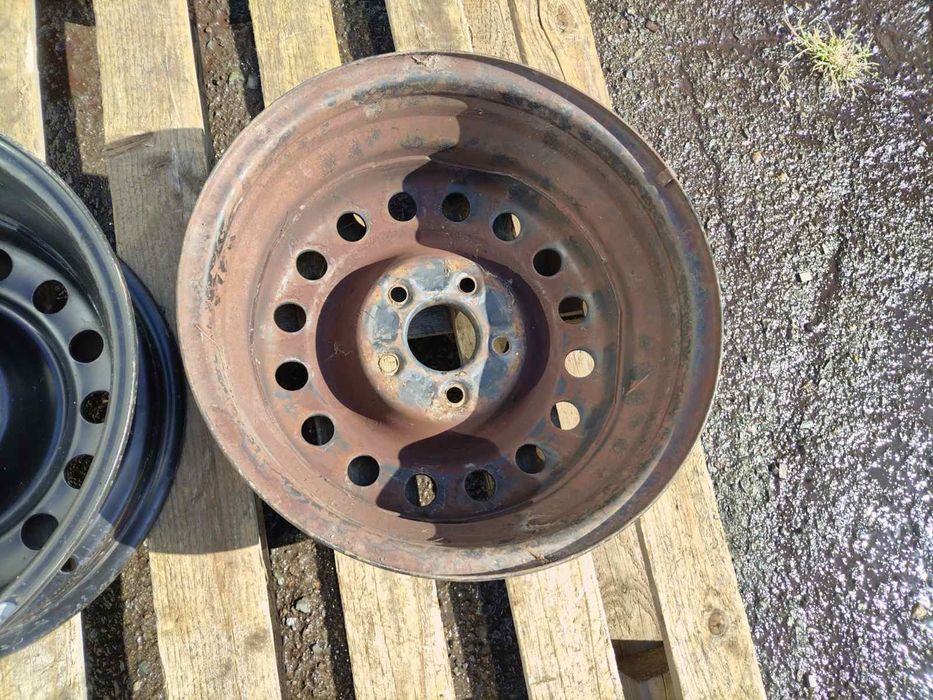 15 цола 5 х 114,3 мм Нисан / Рено - 6 инча / ЕТ 40