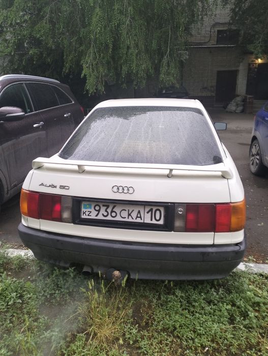 Продам Ауди 80 , аварийная