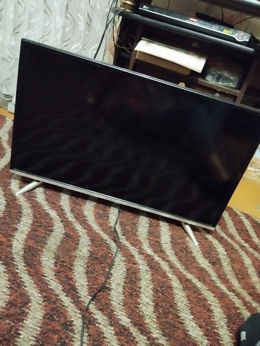 Телевизор Artel в хорошем состоянии